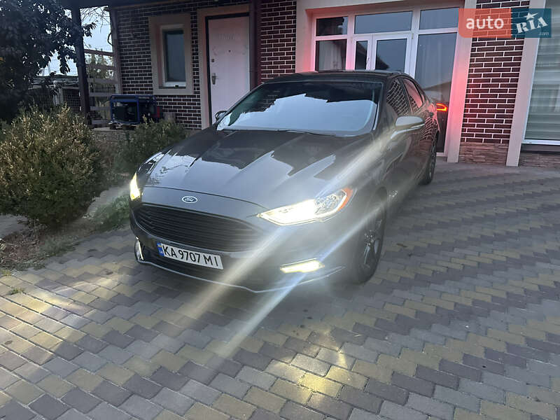 Седан Ford Fusion 2018 в Киеве фото 2 Седан Ford Fusion 2018 в Киеве