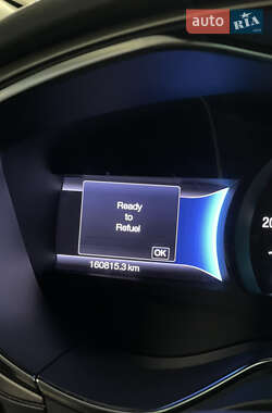 Седан Ford Fusion 2013 в 