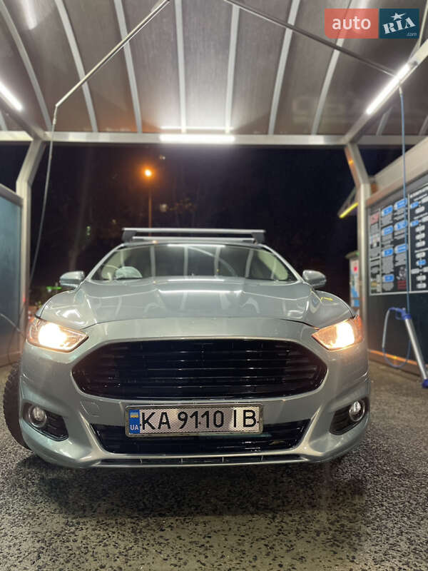Седан Ford Fusion 2013 в Одесі