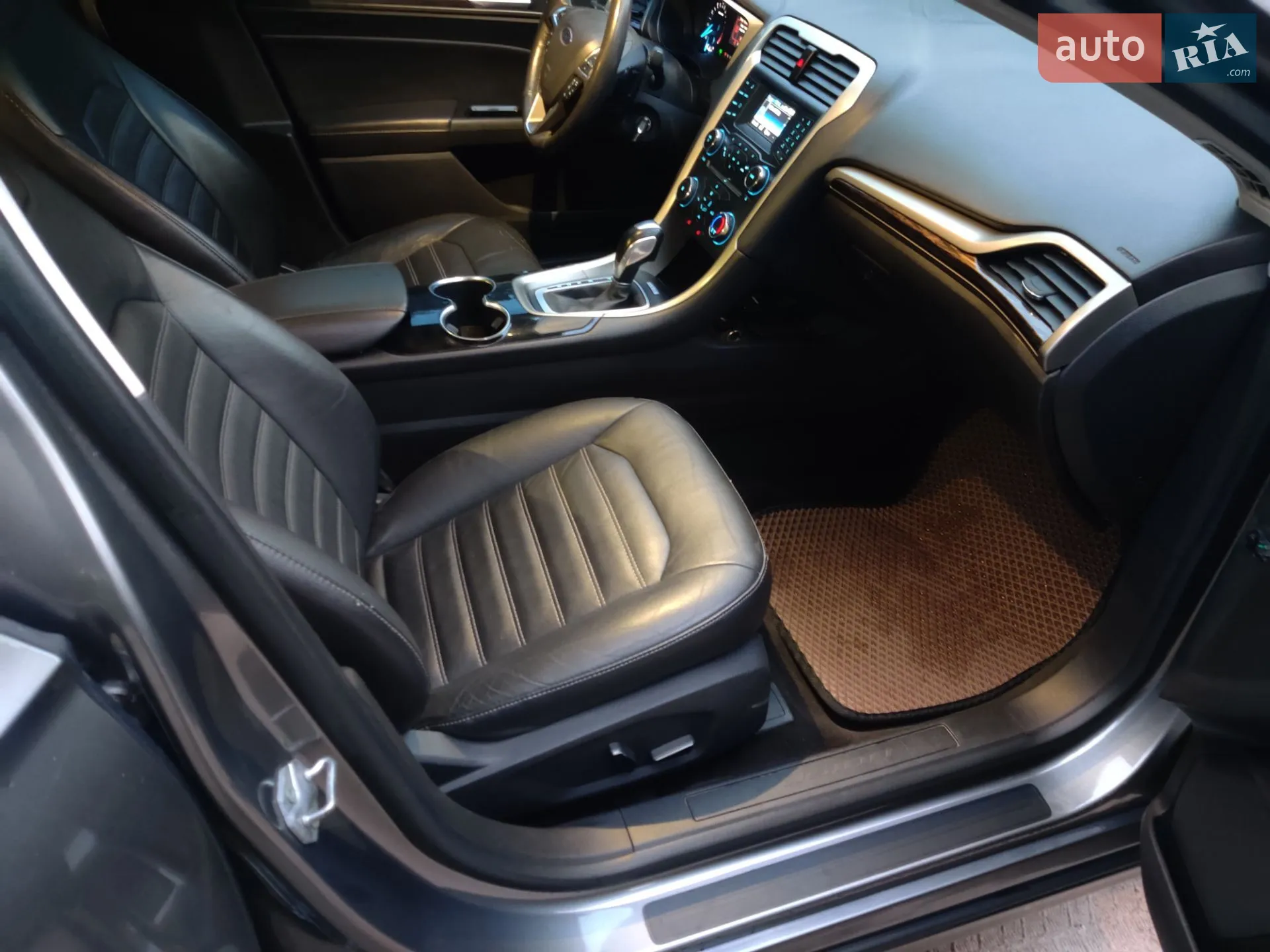 2014 Ford Fusion - мініатюра 25