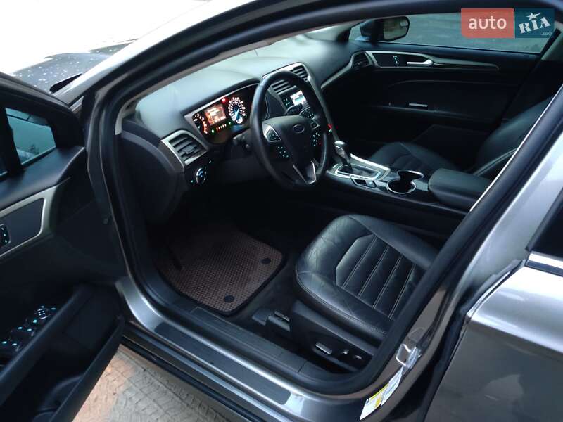 Седан Ford Fusion 2014 в Сумах