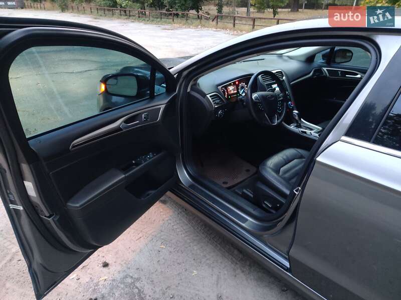 Седан Ford Fusion 2014 в Сумах