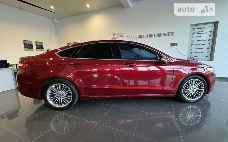 Седан Ford Fusion 2015 в Шептицькому