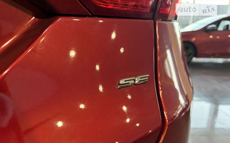 Седан Ford Fusion 2015 в Шептицькому