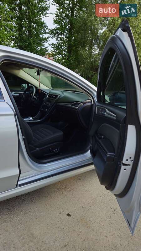 Седан Ford Fusion 2017 в Івано-Франківську