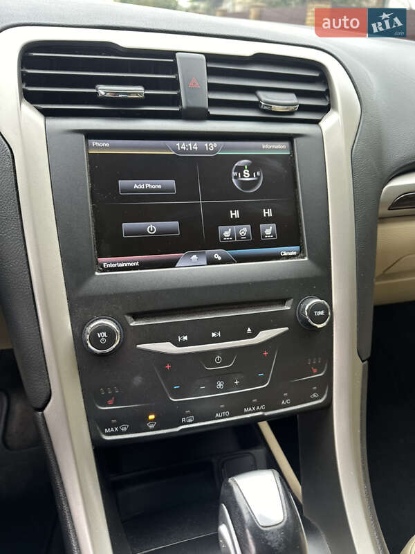 Седан Ford Fusion 2015 в Умані