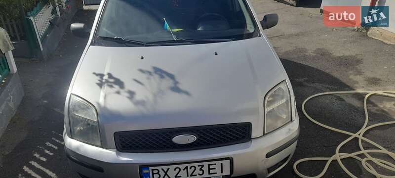 Ford Fusion 2004