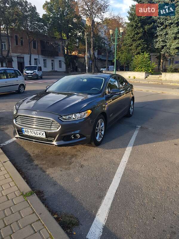 Ford Fusion 2015