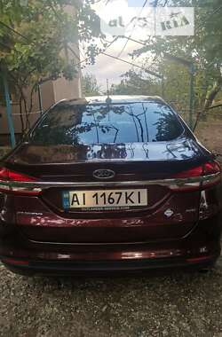 Седан Ford Fusion 2017 в 