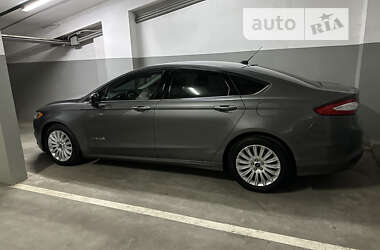 Седан Ford Fusion 2014 в Києві