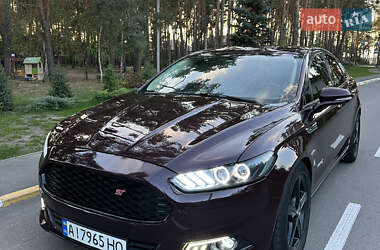 Седан Ford Fusion 2013 в 