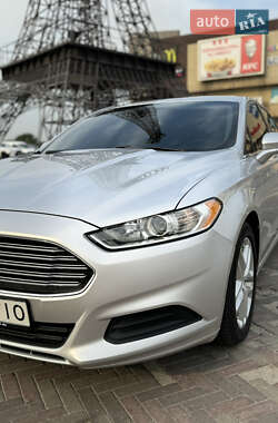 Седан Ford Fusion 2013 в Харкові