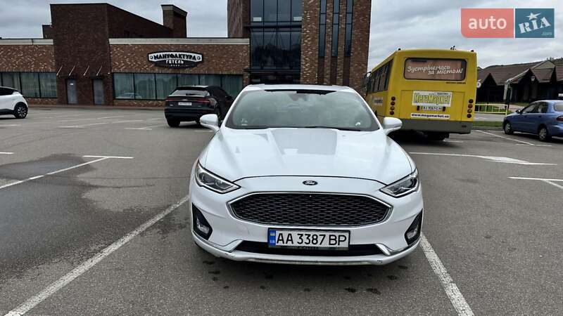 Седан Ford Fusion 2019 в Києві
