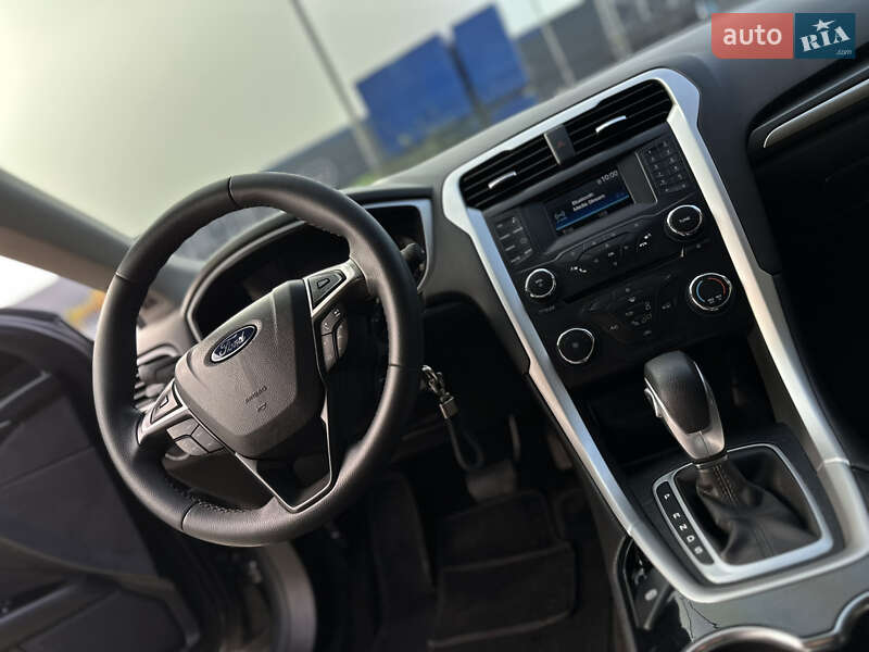 Седан Ford Fusion 2014 в Ивано-Франковске