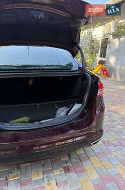 Седан Ford Fusion 2017 в 