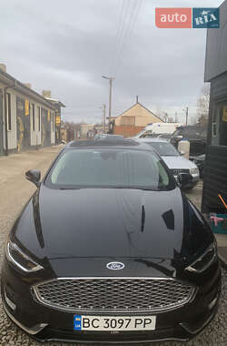 Седан Ford Fusion 2018 в 