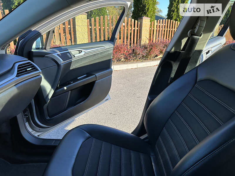 Седан Ford Fusion 2017 в Днепре