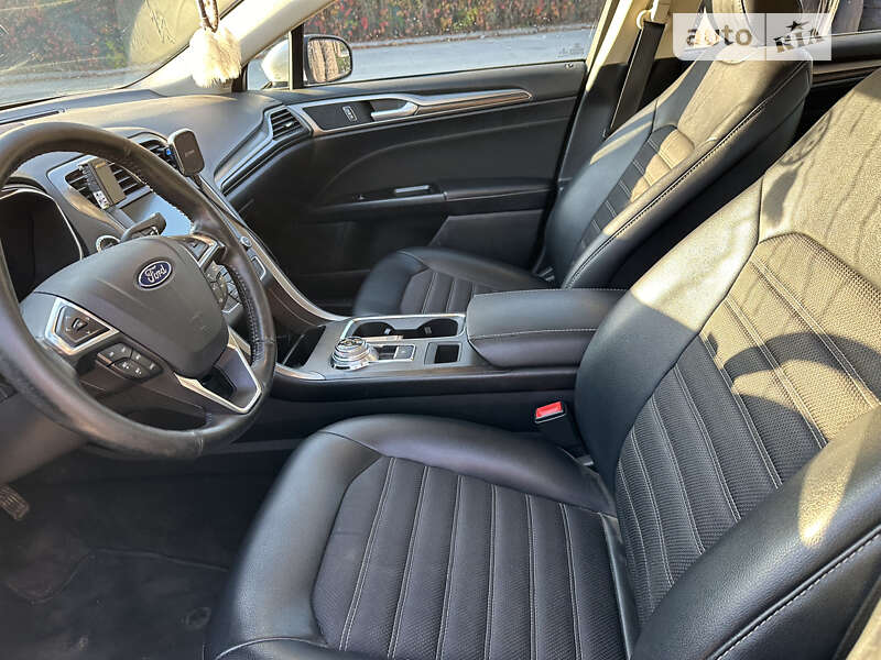 Седан Ford Fusion 2017 в Днепре