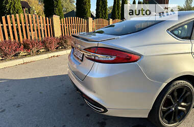 Седан Ford Fusion 2017 в 