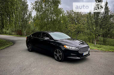 Седан Ford Fusion 2014 в Ужгороде