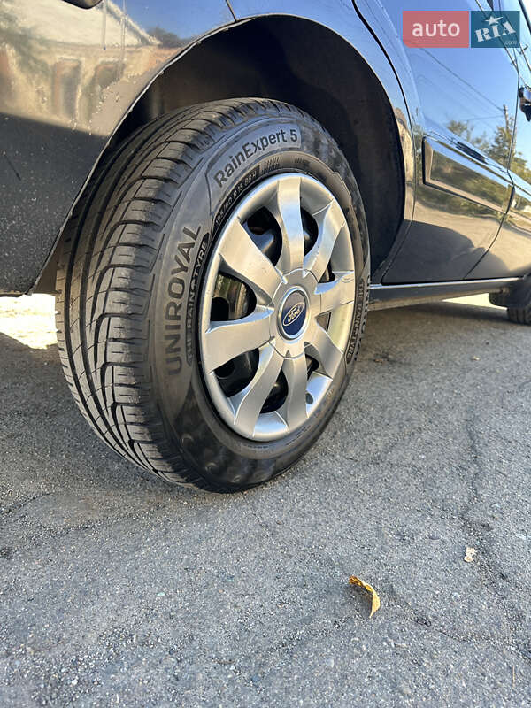 Хэтчбек Ford Fusion 2011 в Павлограде фото 5 Хэтчбек Ford Fusion 2011 в Павлограде