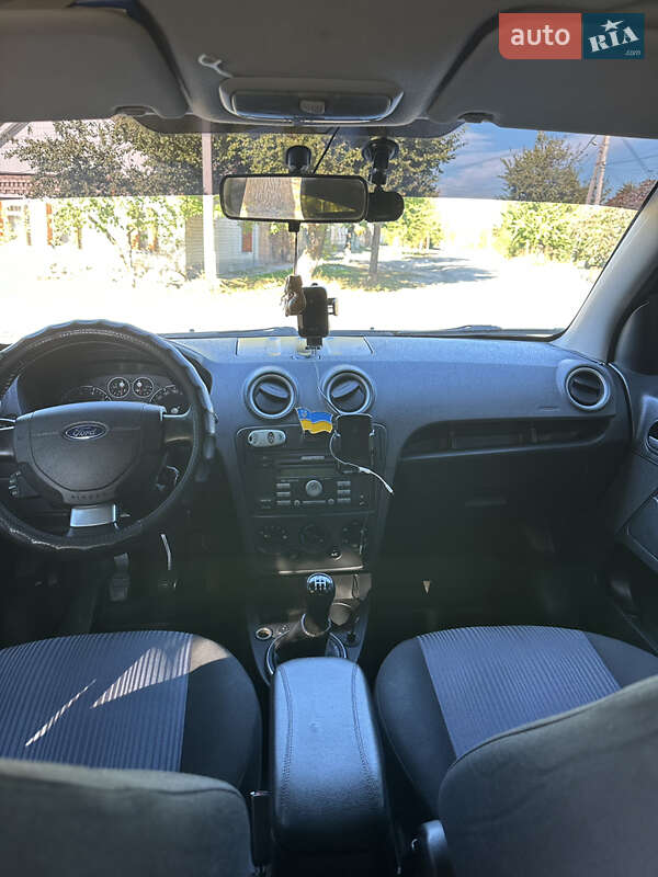 Хэтчбек Ford Fusion 2011 в Павлограде фото 12 Хэтчбек Ford Fusion 2011 в Павлограде