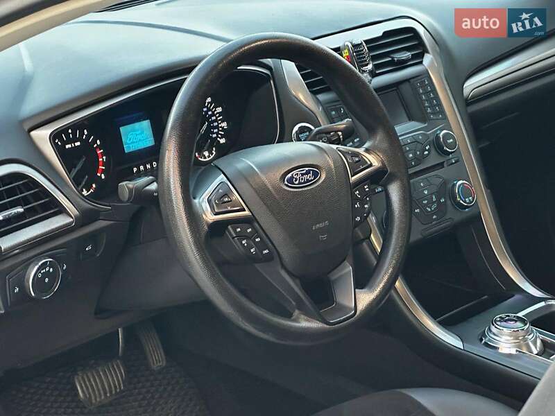 Седан Ford Fusion 2016 в Одессе