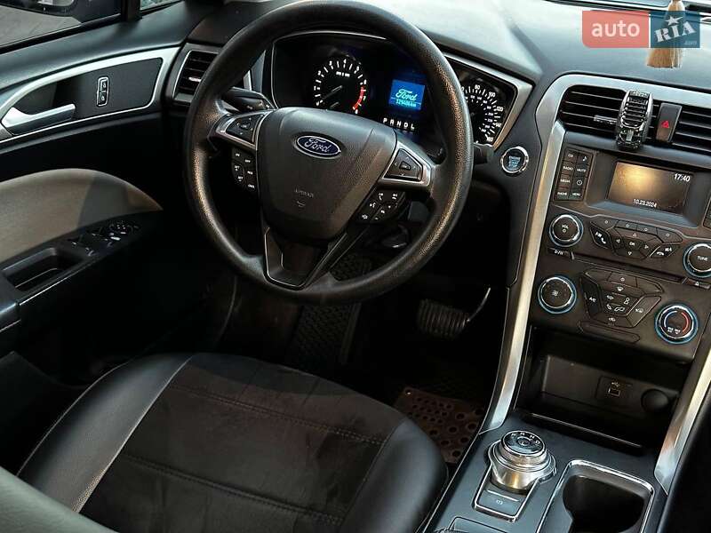 Седан Ford Fusion 2016 в Одессе