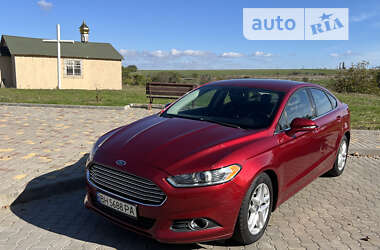 Седан Ford Fusion 2015 в Южном