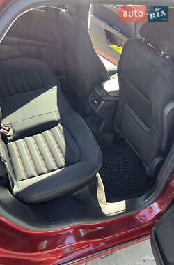 Седан Ford Fusion 2015 в 