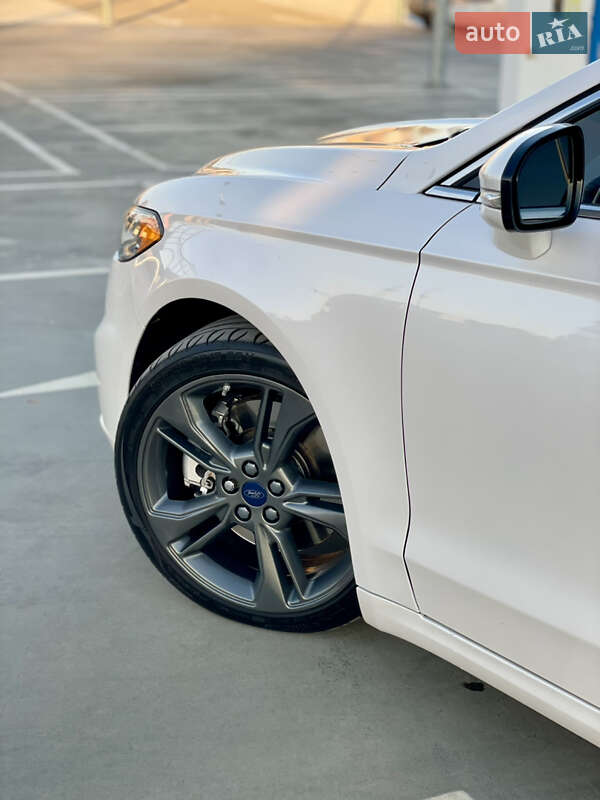 Седан Ford Fusion 2016 в Киеве