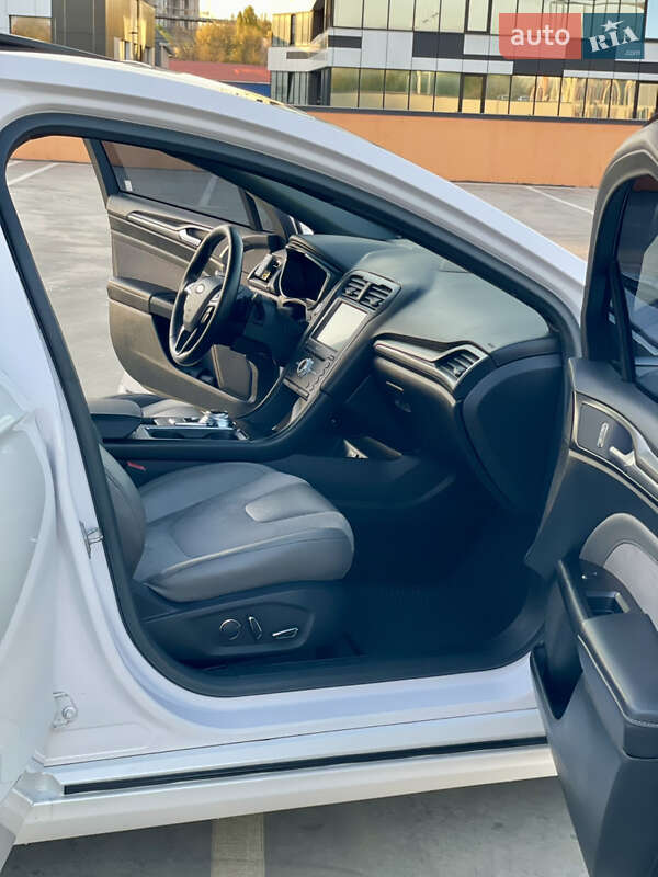 Седан Ford Fusion 2016 в Киеве