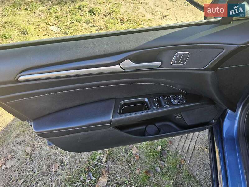 Седан Ford Fusion 2019 в Києві
