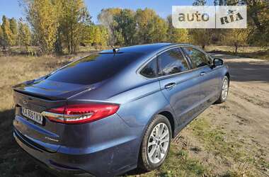 Седан Ford Fusion 2019 в Киеве