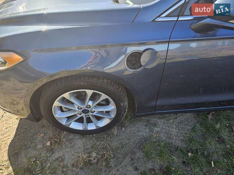 Седан Ford Fusion 2019 в Києві