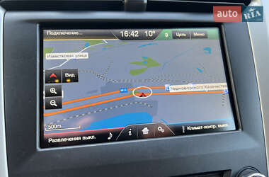 Седан Ford Fusion 2016 в 