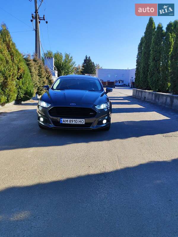 Ford Fusion 2016