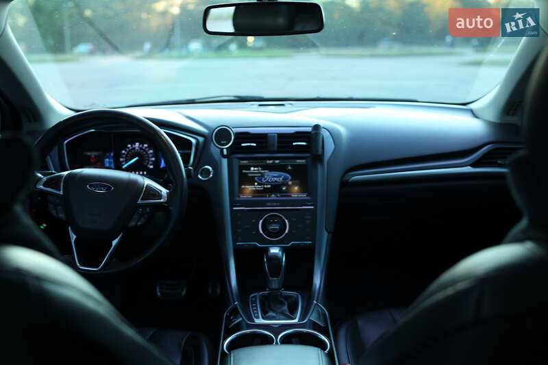 Седан Ford Fusion 2014 в Хмельницькому