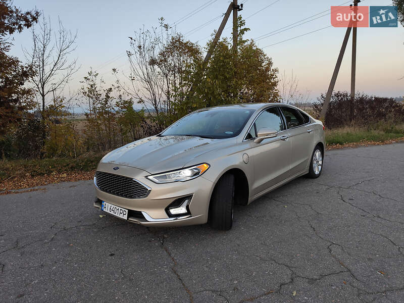 Ford Fusion 2019