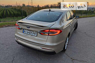 Седан Ford Fusion 2019 в Білій Церкві