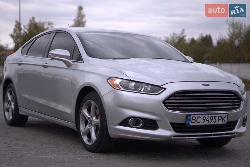 Седан Ford Fusion 2015 в Львове