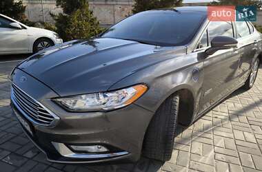 Седан Ford Fusion 2016 в Львове