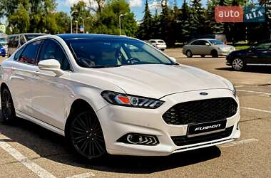 Седан Ford Fusion 2014 в Львове