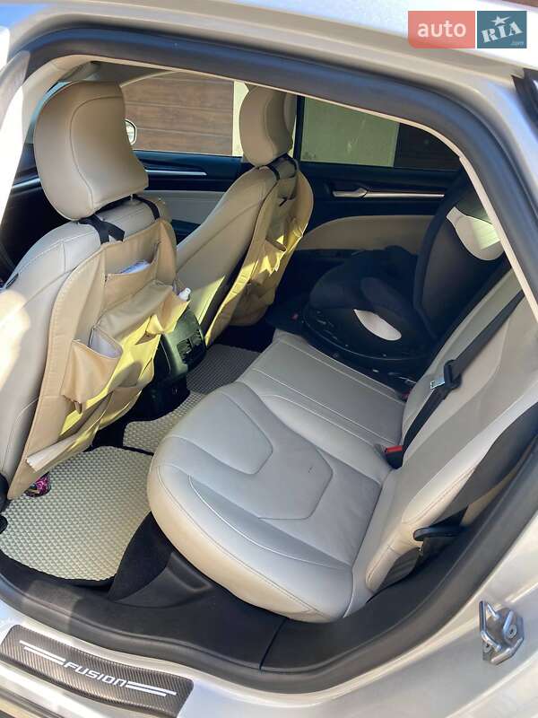 Седан Ford Fusion 2018 в Ізмаїлі