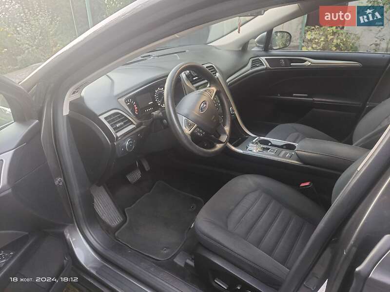 Седан Ford Fusion 2016 в Луцке