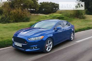 Седан Ford Fusion 2013 в Львове