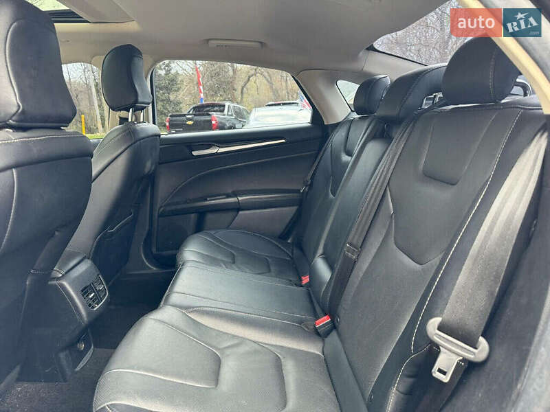 Седан Ford Fusion 2020 в Львові