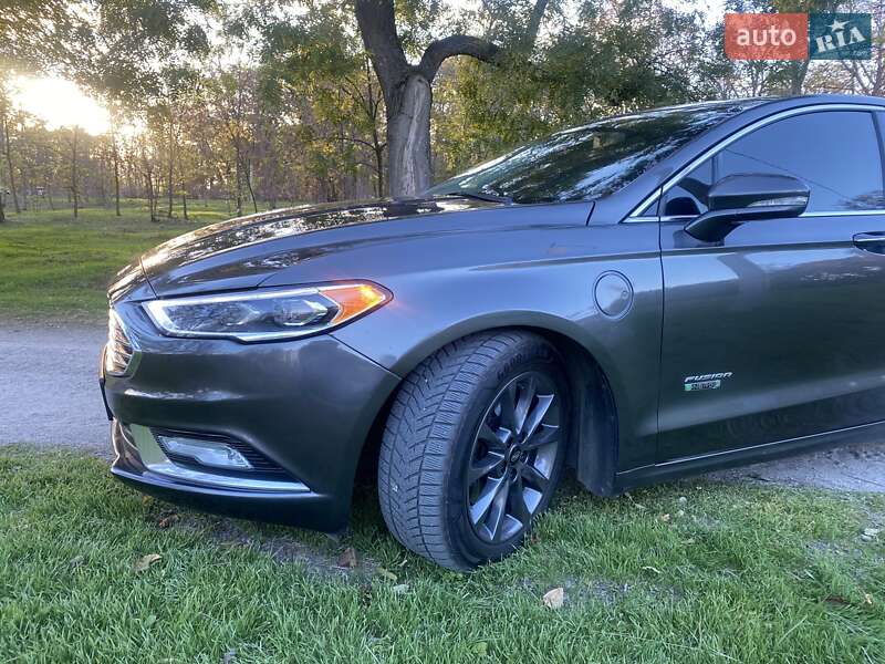 Седан Ford Fusion 2016 в Кропивницком