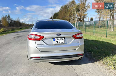 Седан Ford Fusion 2013 в 