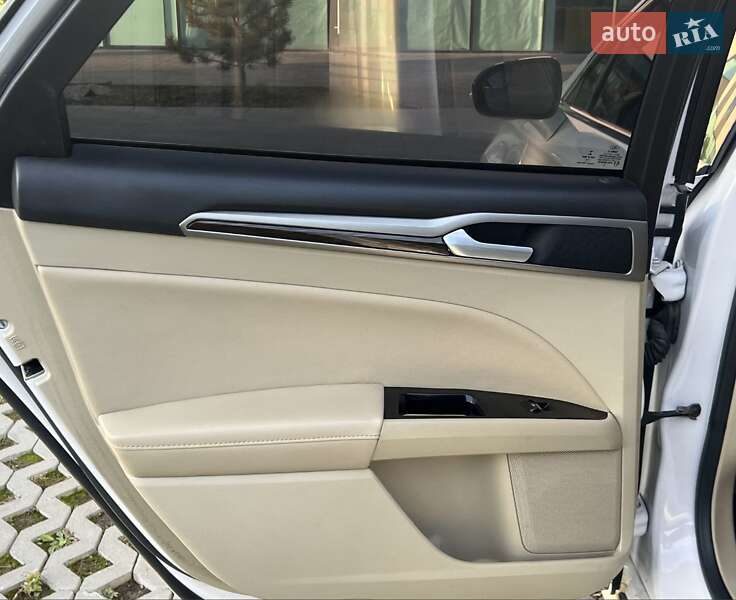 Седан Ford Fusion 2014 в Хмельницькому
